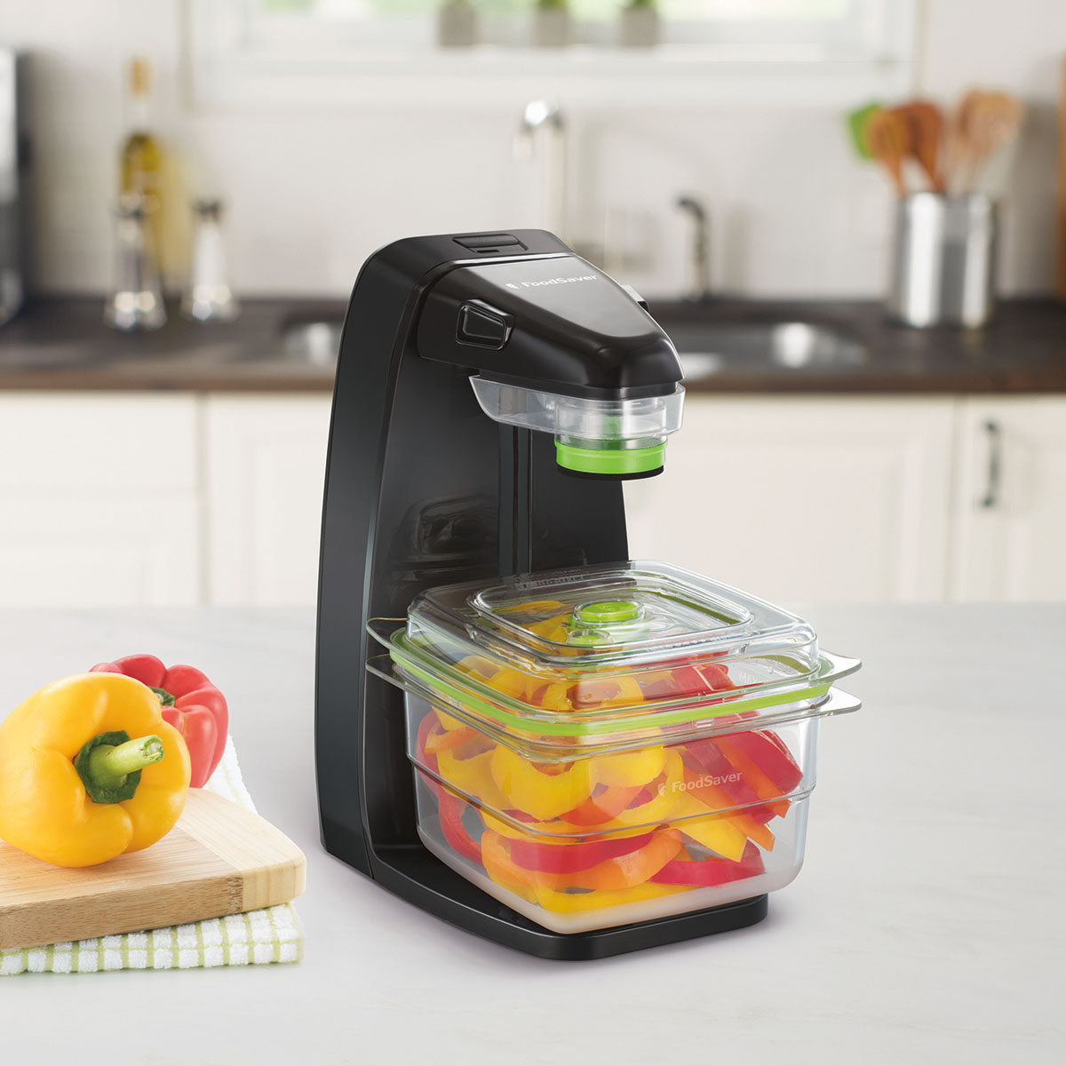 FoodSaver® FM1100 Fresh Food Preservation System FM1100B033