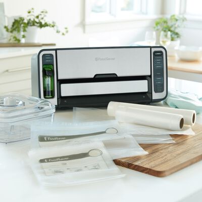Foodsaver Countertop V5860 2 In 1 Automatic Bag Making Vacuum Sealing System Stainless Steel With Starter Kit Fsfssl5860 Dtc Foodsaver Canada