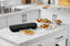 Scelleuse sous vide peu encombrant FoodSaver avec sacs et rouleau, noir Image 6 of 7